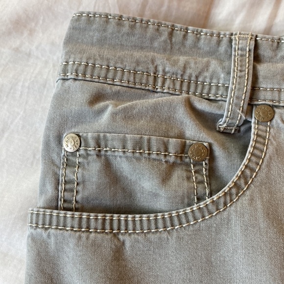 MAC jeans Size 32x30 khakis - Picture 4 of 11